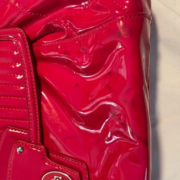 Coach Poppy Liquid Glass Red Quilted Shoulder Bag!! Needs TLC Great Bone… - Picture 5 of 16